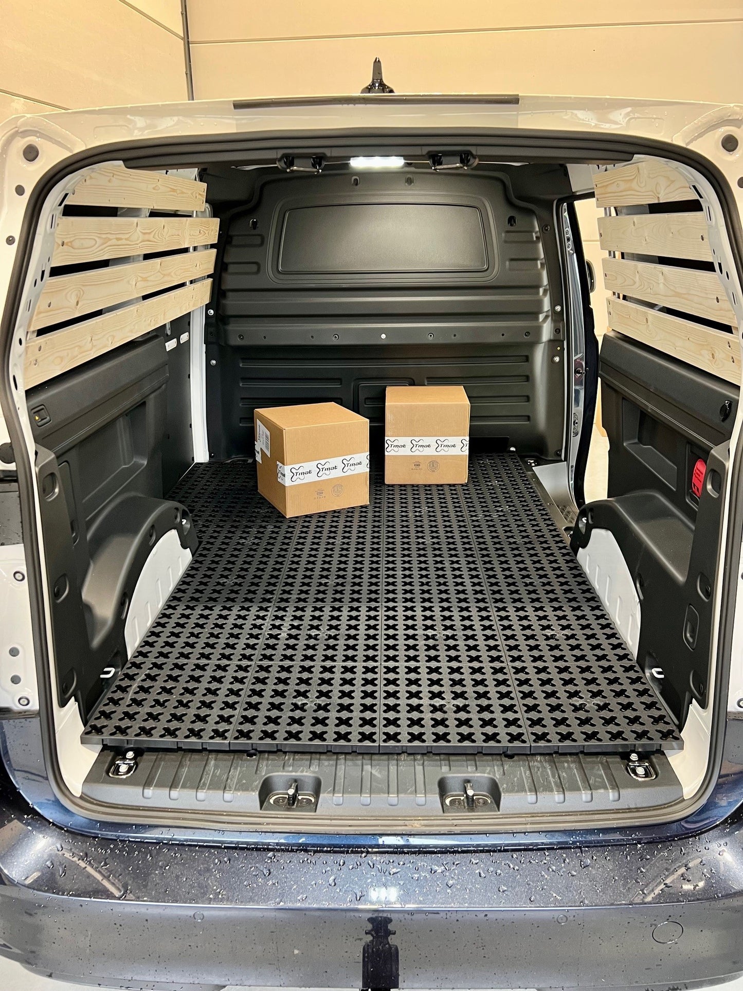 Tmat Volkswagen ID Buzz. Cargo Kit